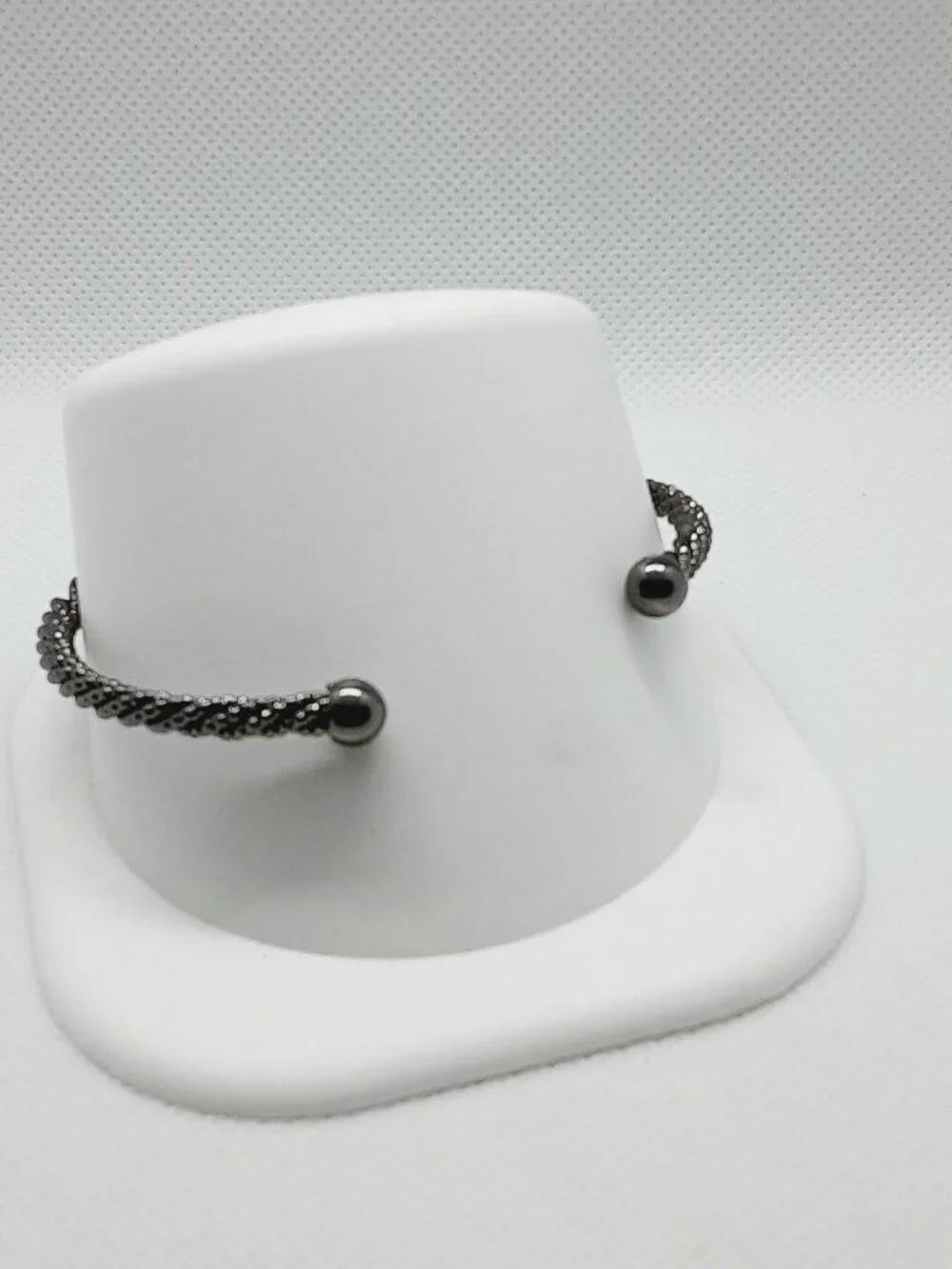 NEW twisted braid fashion cuff bracelet - Picture 3 of 11